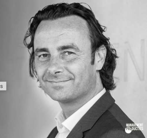 Uniek legacy boek op maat voor familiebedrijf Van Roey. Ontworpen door creatieve studio 'Studio Kemmers'