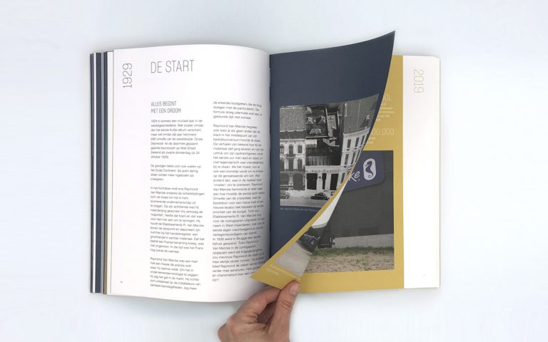 Uniek legacy boek op maat voor familiebedrijf Van Marcke. Ontworpen door creatieve studio 'Studio Kemmers'
