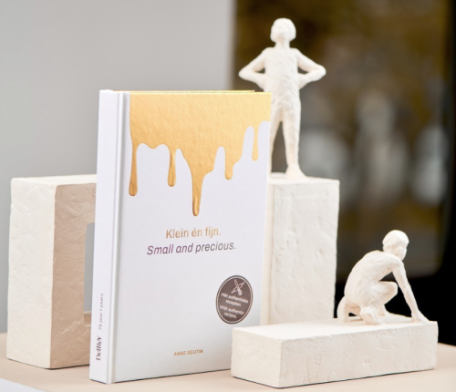 Uniek legacyboek op maat voor familiebedrijf DelReY. Ontworpen door creatieve studio Studio Kemmers